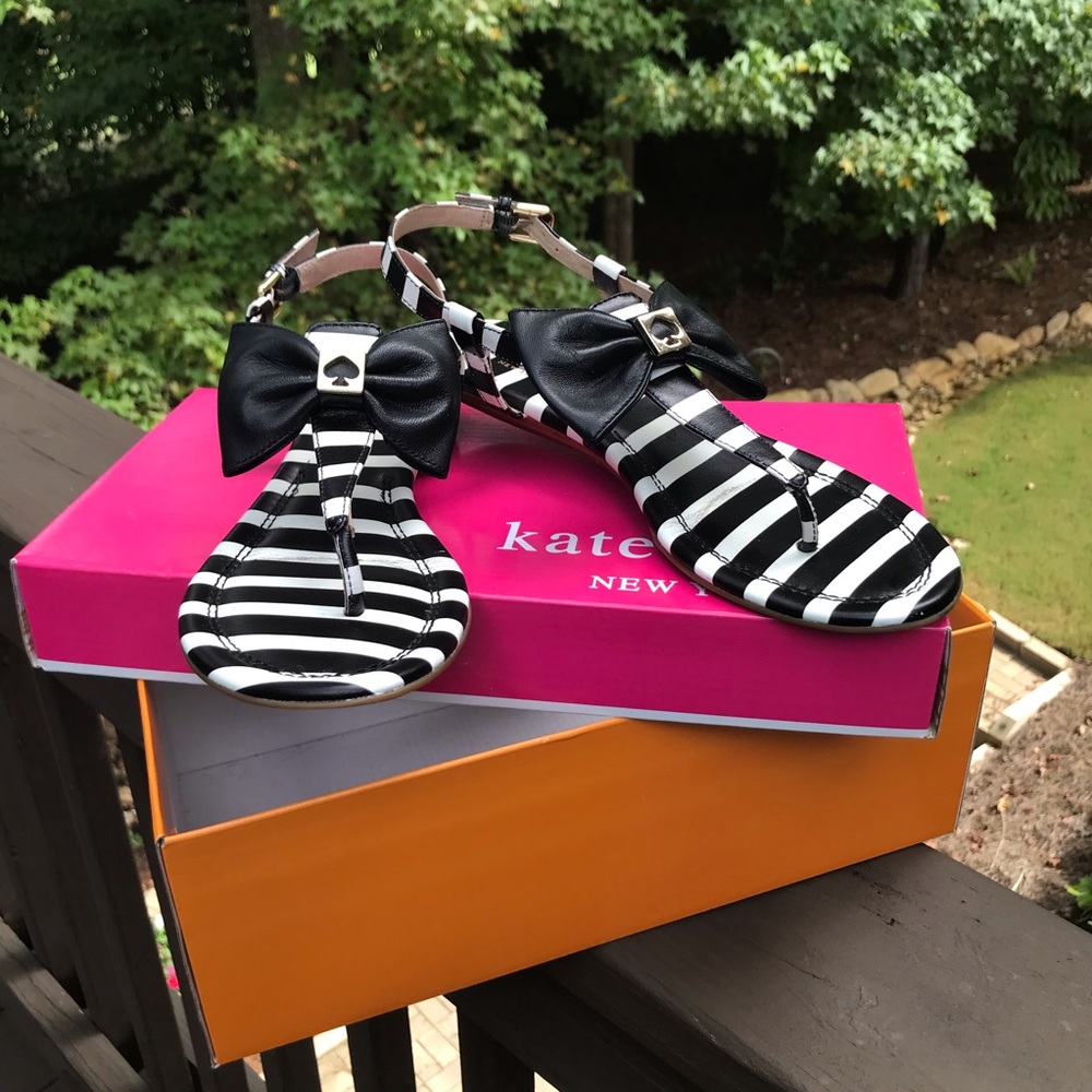 Kate Spade- black and white sandals size 7 1/2
